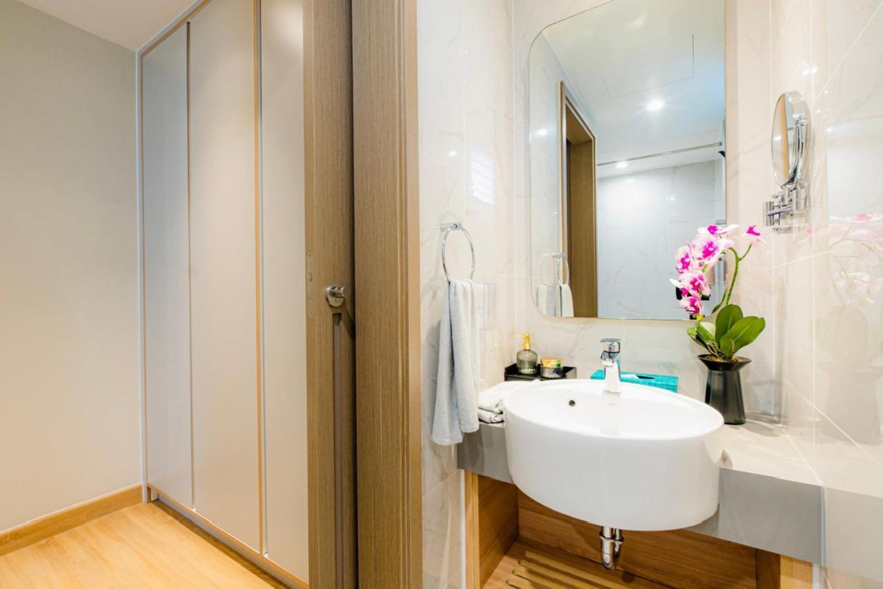 Zenity Luxury Apartment In District 1 Since 2024 Ho-Chi-Minh-Stadt Exterior foto